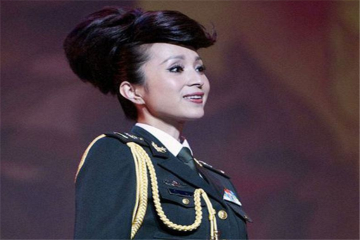 从湖南走出的4位女星,她是国家级演员,歌唱家,她却臭名远扬