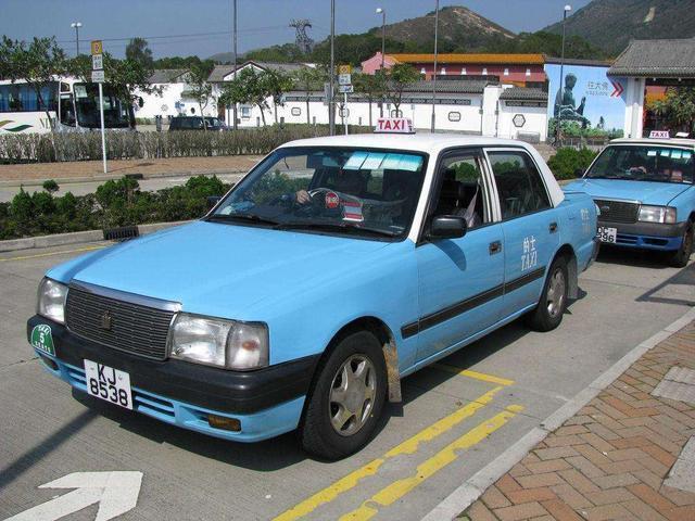 香港出租車還在用老皇冠為什麼不用比亞迪電動車