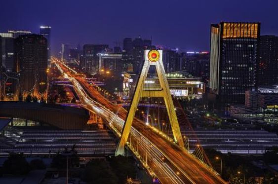 在不断地融合着现代文化的气息总是承着浓厚的市井气儿成都桥梁五丁桥