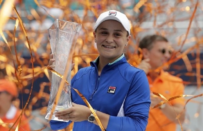 在迈阿密获得第一个强制顶级赛冠军,在法网捧起生涯首个大满贯冠军,在