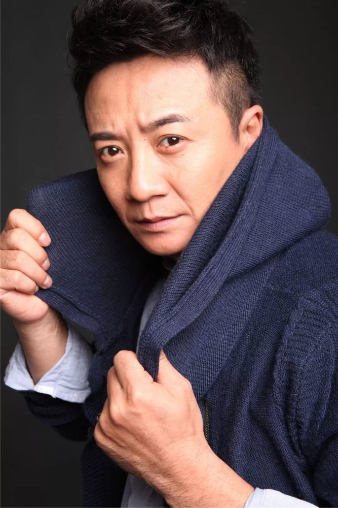 张岩丨步履不停 敢于追梦_腾讯新闻