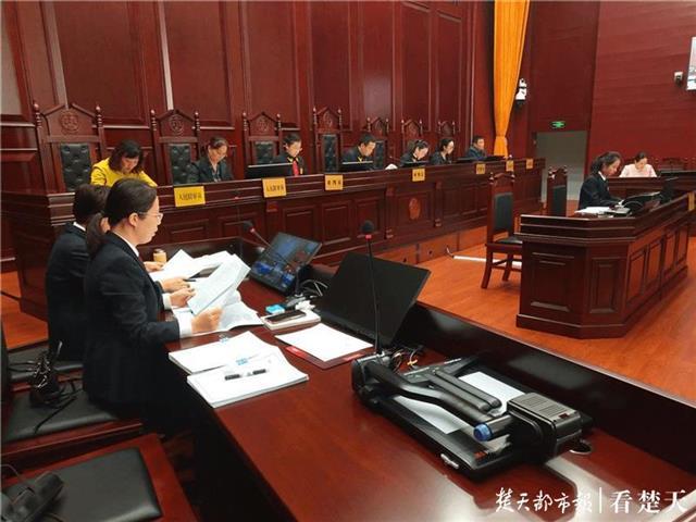 卤料排行_一面百样吃卤料大师拼才艺(图)