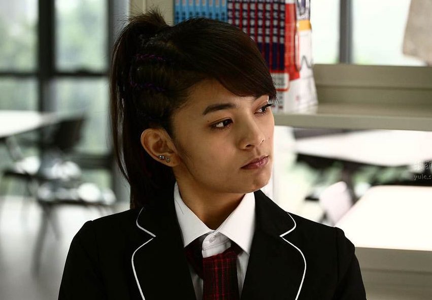 《流星雨》女二蒋媛逆袭成功!"黑妹"成白富美,还撞脸欧阳娜娜