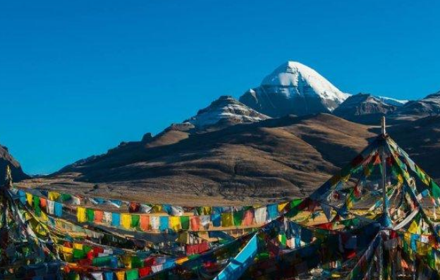 世界上最大金字塔群竟在中国西藏至今无人能登上这是咋回事