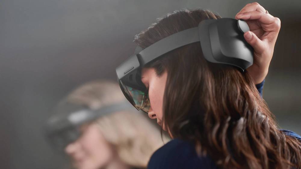 微软hololens2是怎么做出来的