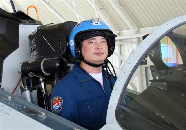 叱咤海天他们奔跑在强军第一线