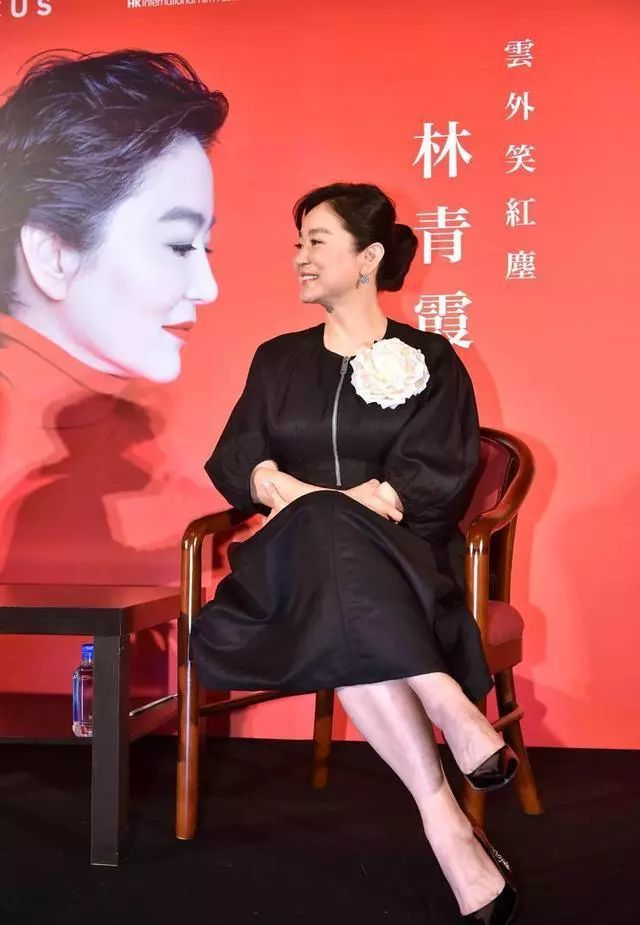 林青霞65歲慶生旗袍照曝光,歲月從容的樣子真美