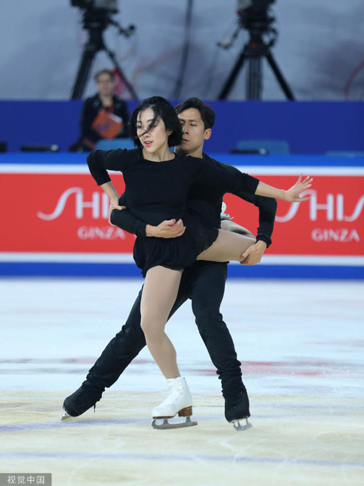 隋文静韩聪赛季首秀刷新个人最高分彭程金杨暂列短节目第三