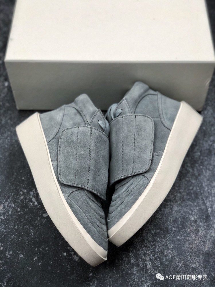 敬畏上帝第六季来袭fearofgod平底中帮魔术贴板鞋开箱测评