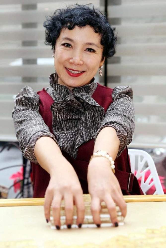 她曾是"玉女歌手",因网瘾耽误了事业,如今要靠朋友救济生活