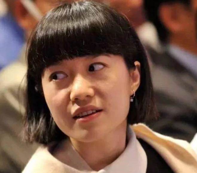 28岁的她不顾一切"攀高枝儿",嫁给82岁著名科学家,如今怎么样