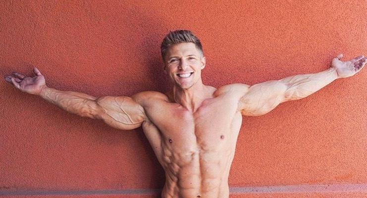 健身3年就能练出健美冠军的效果 健身网红 奥赛冠军是你的 腾讯新闻