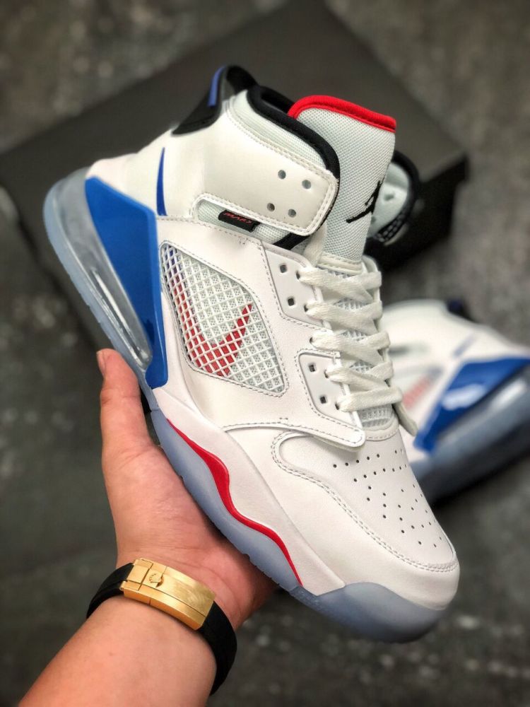 四款经典aj合体!air jordan mars 270细节鉴赏