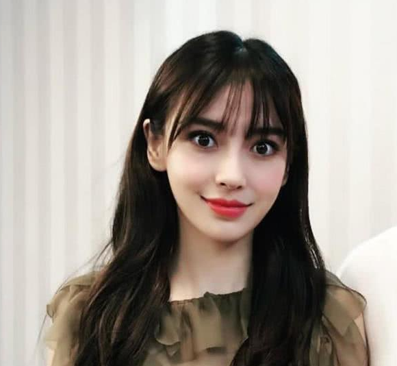 亚太最美100张面孔:火箭少女4人上榜,杨超越的排名震惊众人