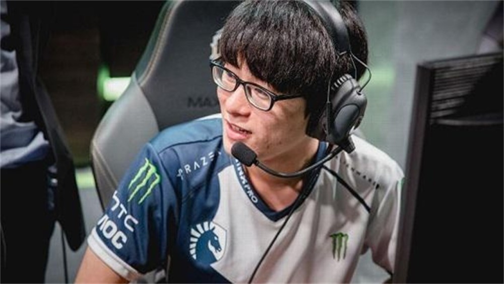 不得不说离开skt之后piglet肯定是有些后悔的,要是当年队员们不离开