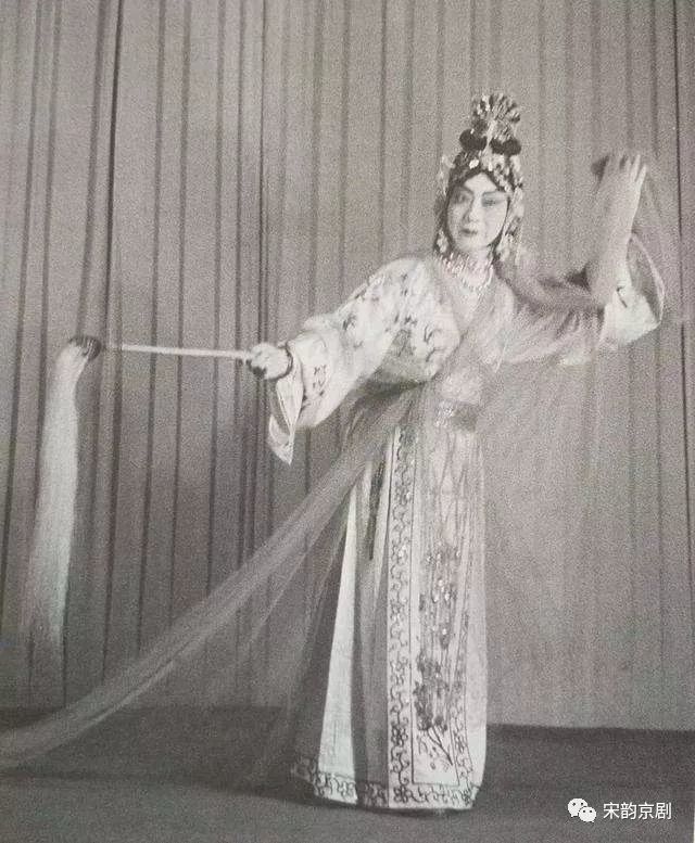 京胡大师徐兰沅的四点操琴感悟,体会至深方可提高水平