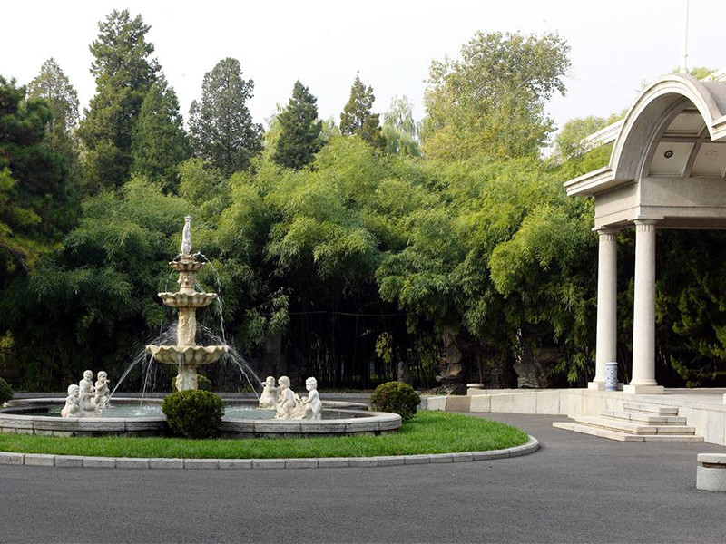 中国最"牛"的宾馆,一晚上竟敢收费4万,就在首都北京!_腾讯新闻