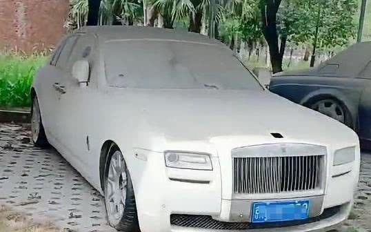 北京现宾利,劳斯莱斯僵尸车,车友看了心疼不已:暴殄天物