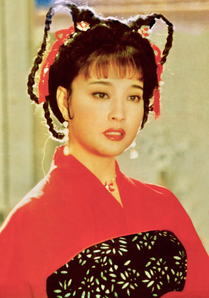 在《芙蓉镇》,《火凤凰》,《一代妖后》,《大太监李莲英》,《武则天》