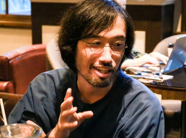 今泉力哉接受媒体联访.(图/天马行空提供)