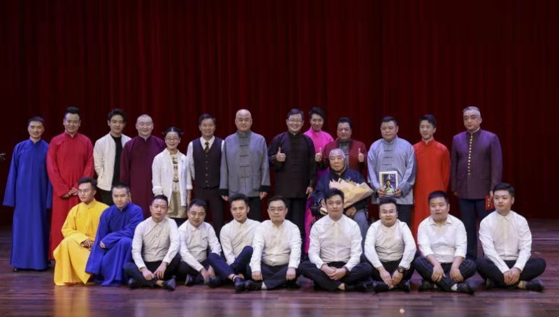 相声艺术家李金斗大兵长沙收徒