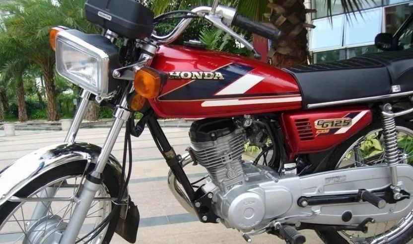 cg125首次出现在国内却是以进口车的身份