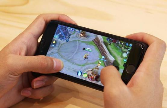 别人的露娜能秀上天?不是别人的手速快,而是你不会取消技能后摇