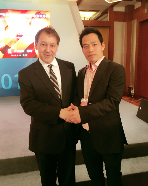 艺术之路远且阻,而具有艺术火焰的李广博导演却一直在燃烧!