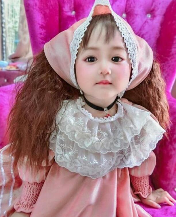 泰国2岁女孩因颜值太高走红，被误认作洋娃娃，没想到妈妈更美-bbin官网_ bbin投诉_bbin平台_bbin客服_bbin宝盈集团官网