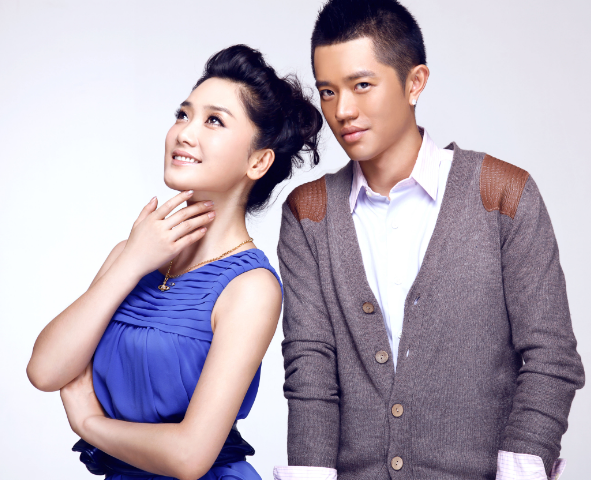 凤凰传奇出道14年,原来是这样分酬劳,网友:难怪他们做不成夫妻