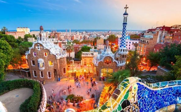 巴塞罗那整齐划一的城市布局,却让密集恐惧症