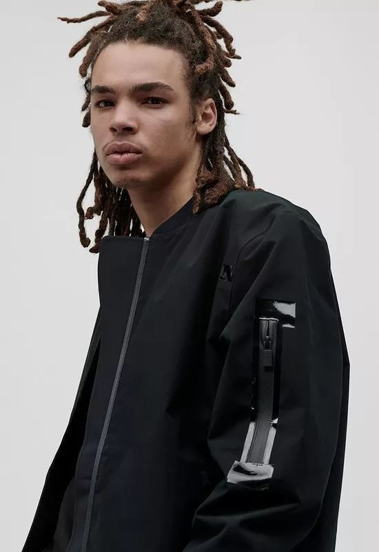 呵!我真的不想分享太炸街的urban style给你们知道