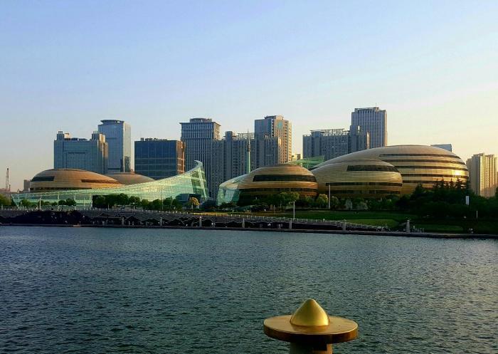 郑州发展最强的3个城区一个是郑州经开区一个人均gdp高