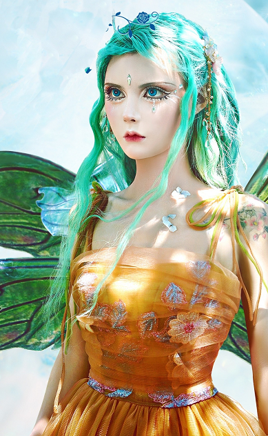 迪丽拉自称上学情书收到手软,初中照被曝光,网友:谁这么大胆子