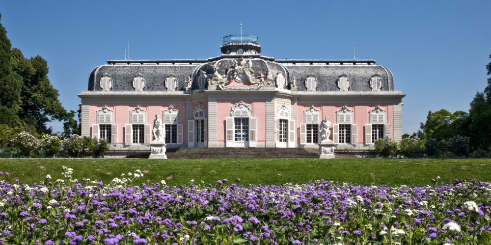 欧洲现存的最漂亮的洛可可式建筑之一