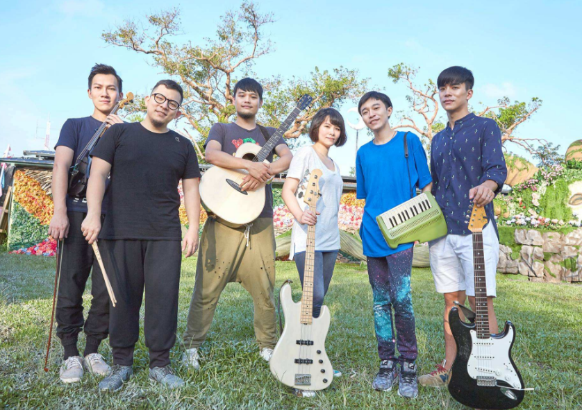 了留学深造,阿福则一直致力于公益演出,键盘手龚钰祺也多次举办音乐展