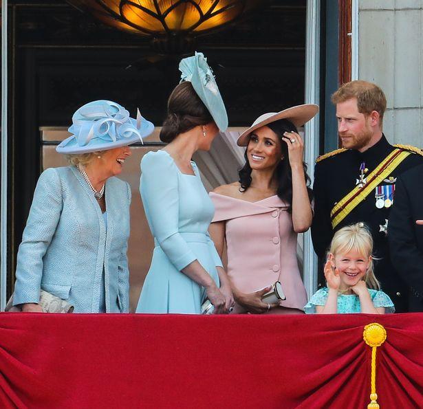 凯特·米德尔顿|凯特曾送花给梅根望修复关系，梅根拒绝了：花不够分量