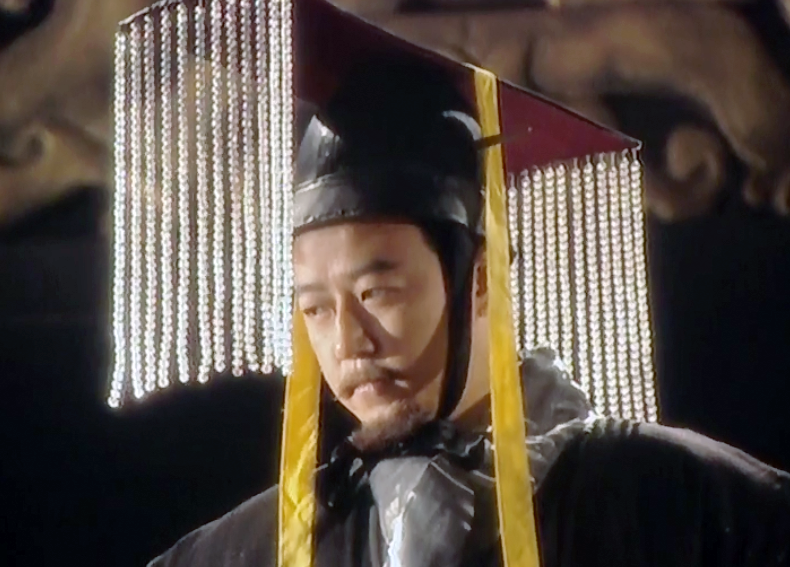 他十分亲近秦国.秦昭王接二连三地对韩国发动攻击,城阳君在做什么呢?