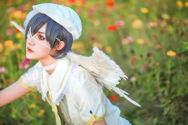 cos美图黑执事夏尔唱诗班小天使绝美气质