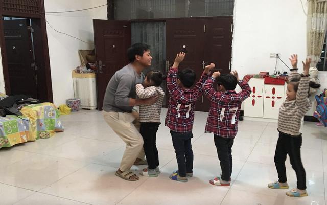 当年生了17胞胎的孕妇现如今怎样了看完让人忍不住落泪