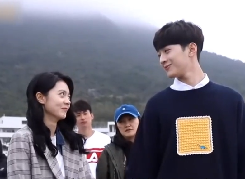 初恋那件小事:淼淼舍不得梁又年出国,扯着衣角一顿撒娇