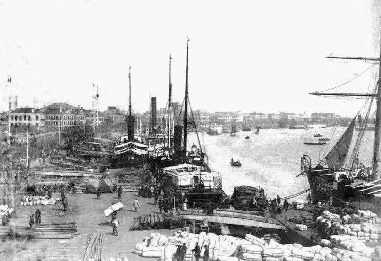 及至20世纪初叶,十六铺已经成为远东第一港口