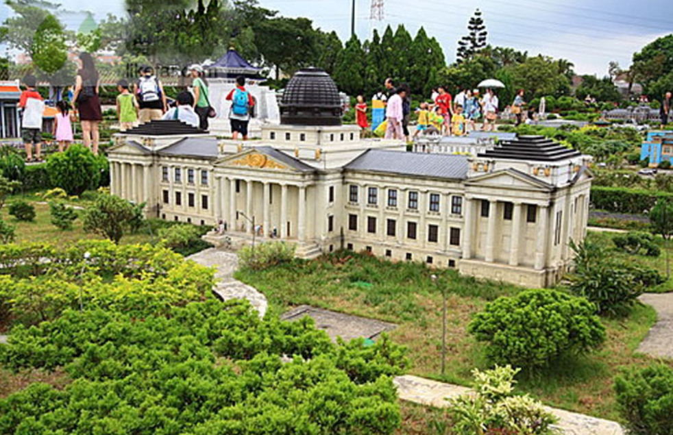 (二) 六福村野生動物園