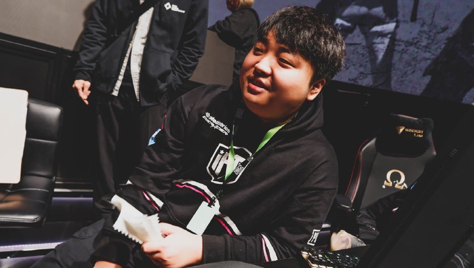 绝地求生pgc:ifty状态复苏,决赛圈平推faze,11杀成功吃鸡