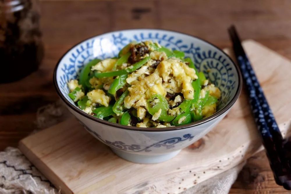 橄榄菜炒鸡蛋