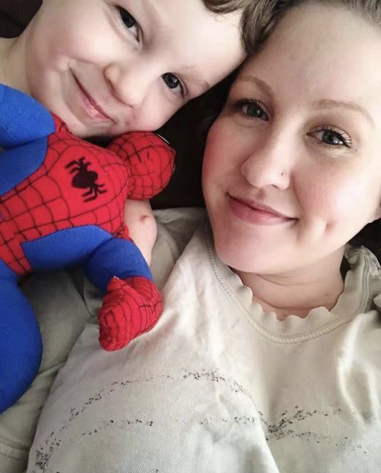 6岁男孩无四肢 却无比幸福 人生烂牌 妈妈是怎么帮他打赢的 腾讯新闻