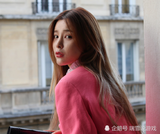 继死亡芭比粉后doinb妻子糖小幽又晒照拍了绿色心情