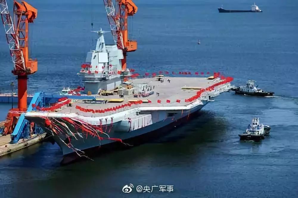 海军发言人我国第二艘航母通过台湾海峡