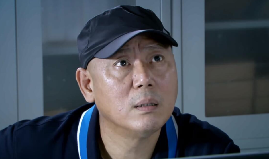 他出道二十几载,多出演一些正剧,早年前他凭借《重案六组》被人熟知