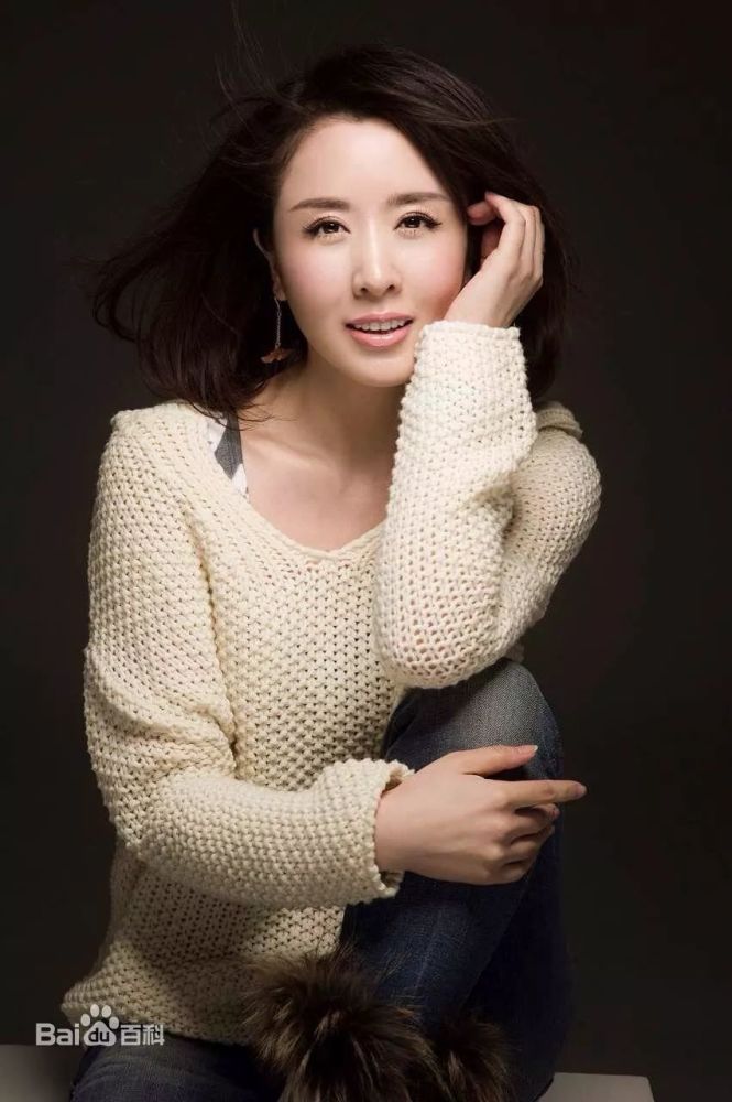 《为国而歌》演员 剧中饰演岩二喜杨迪著名音乐制作人《为国而歌》